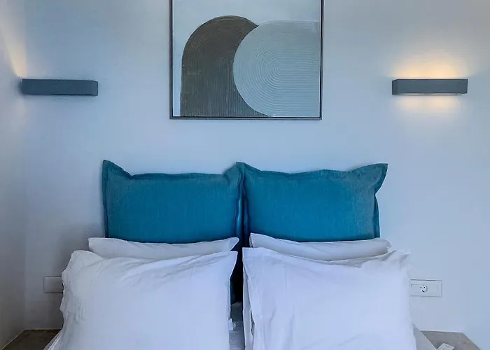 Namastemilos Пачаина